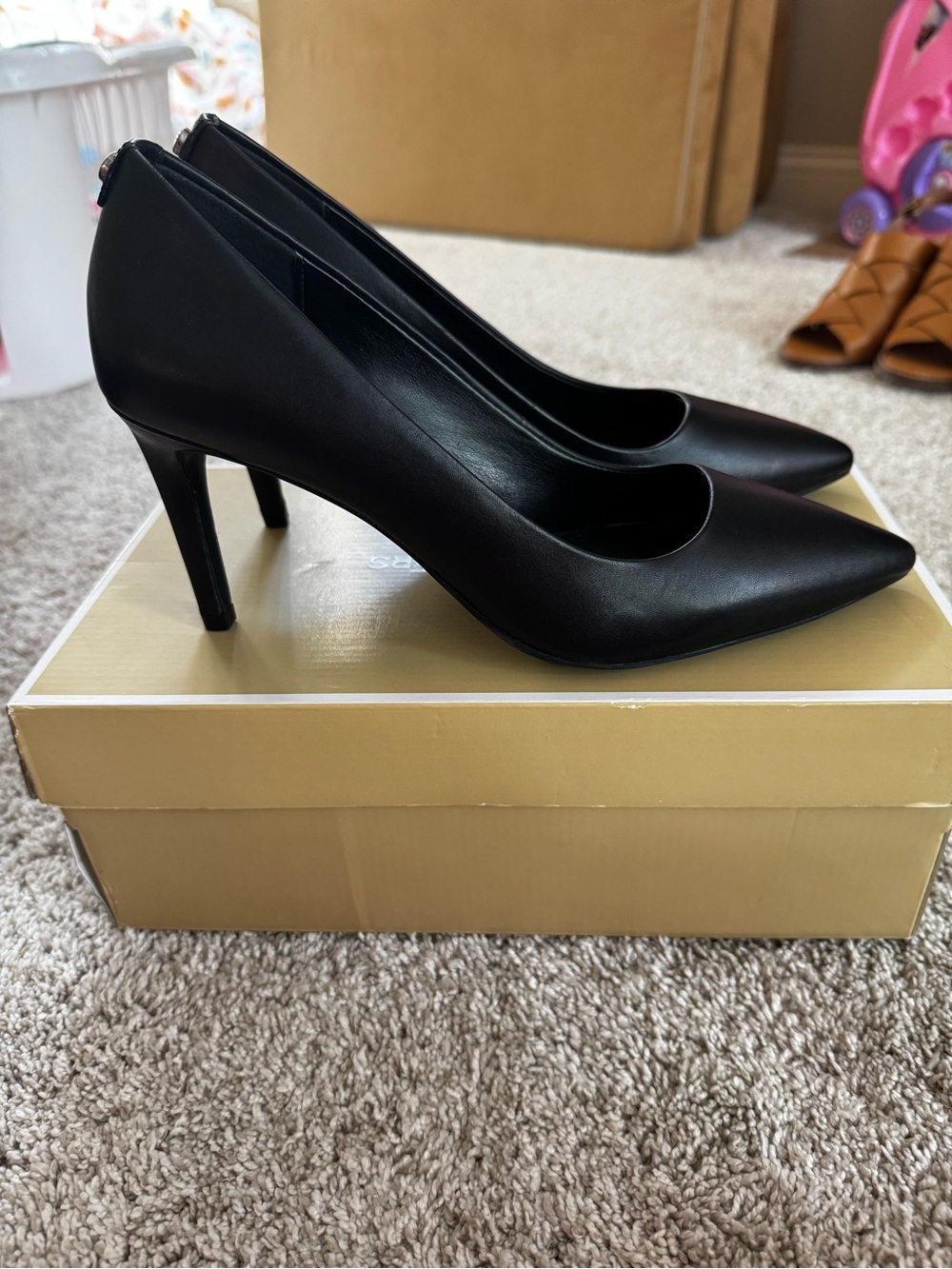 Michael Kors Dorothy Flex Pump